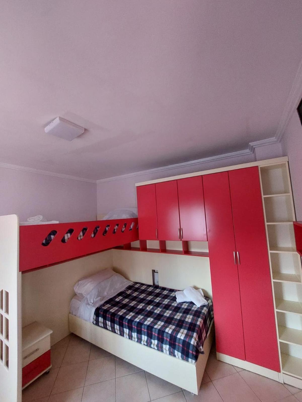 Gex Guest House Tirana Exterior foto