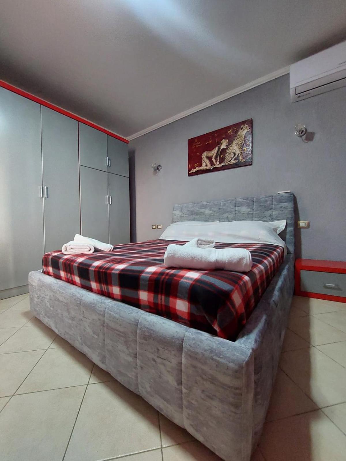 Gex Guest House Tirana Exterior foto