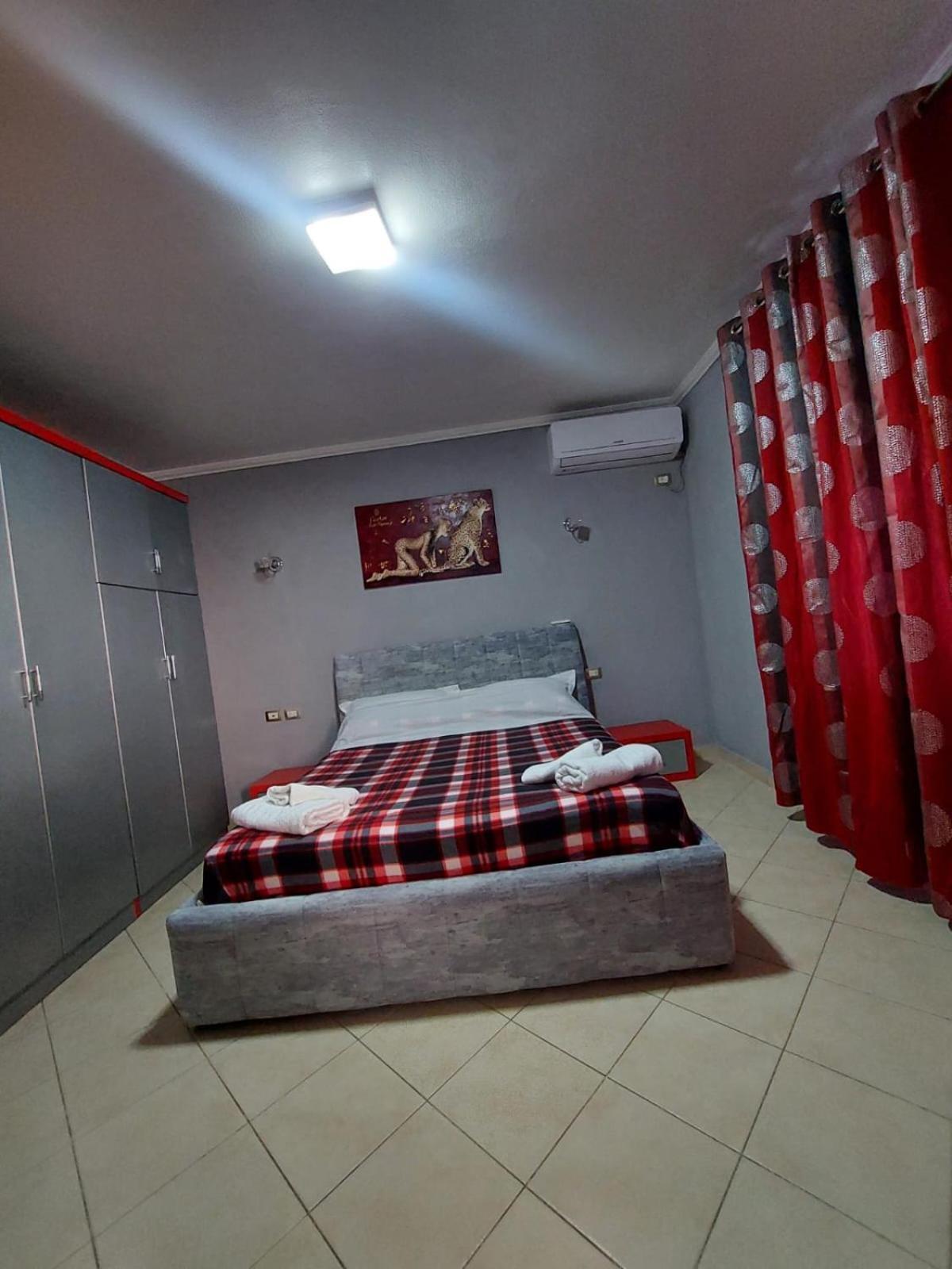 Gex Guest House Tirana Exterior foto